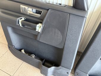 Discovery 4 obložení dveří - 6