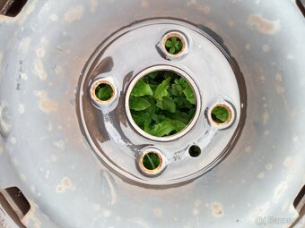 Zimní pneumatiky s ráfky 175/70/R14 - 6