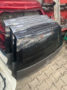 MITSUBISHI - ZADNÍ DVEŘE - 6