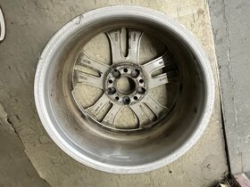 al kola sada Mercedes E 8J x17 H2 - 6