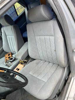 Mercedes Benz W124 230e - 6