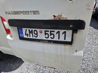 Volkswagen Transporter 2.5 TDI 9 míst TZ - 6