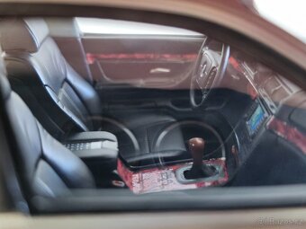 BMW E38 750 1:18 Ottomobile - 6