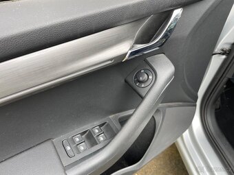 Škoda Octavia III 2.0 TDI 11O kW Style - 6