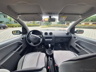 Ford fiesta 1.4 59kw rok 2003 5ti dveří,nová stk - 6