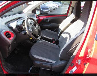 Prodám auto Toyota Aygo - 6