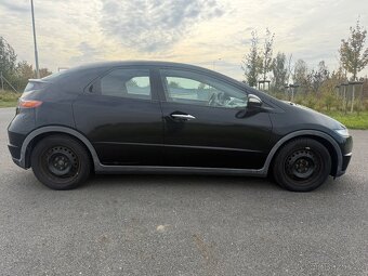 Honda Civic 1,8 VTEC 1.majitel najeto 107000 km - 6