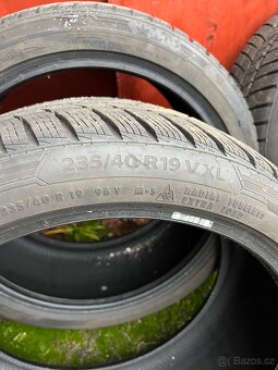 Zimní pneu 235/40/19 - 6