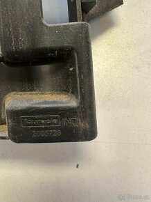 Peugeot 5008 Držaky Výztuha nárazníku 9686252880 - 6