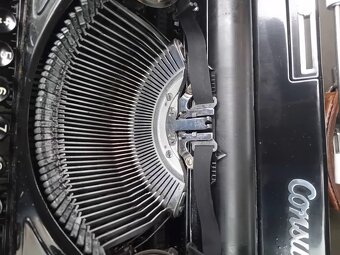 Starý psací stroj - 6