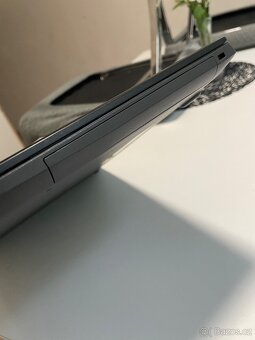 Lenovo - 6