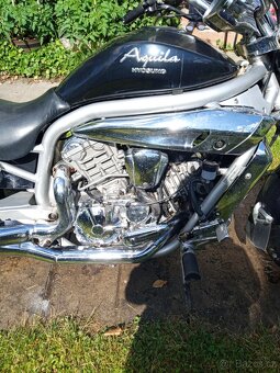 Hyosung Aquila - 6