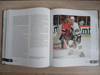 Kniha NHL Oficiální ilustrovaná historie - 6