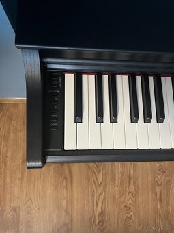 Digitální piano Yamaha Arius YDP-163, málo používané. - 6