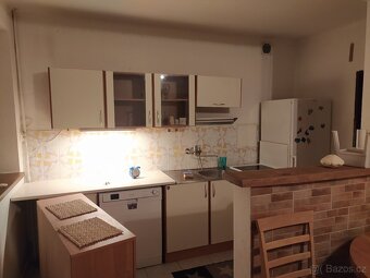 Pronájem bytu 3+KK 120m2 v RD Kněžpole u UH - 6