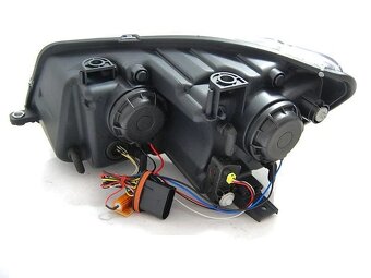 VW Touran a Caddy 2010 - 2015 - 6