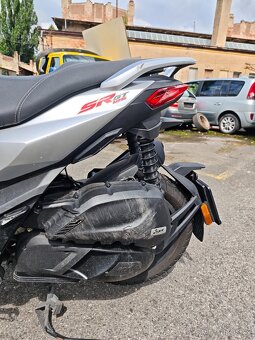 Aprilia SR GT 125 - 6