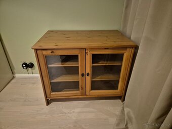 Prodám dřevěnou TV komodu IKEA Leksvik - 6