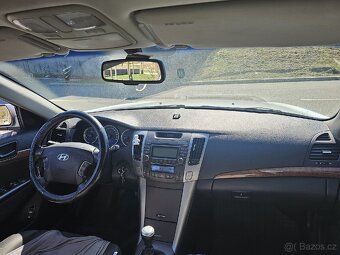 Hyundai Sonata NF 2.0 CRDI - 6