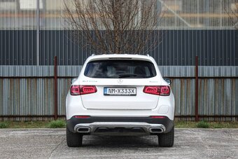 Mercedes GLC SUV 300 E 4MATIC A/T 245KW - 6