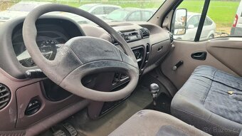 Opel Movano 2,5 TD 94 kw..11/2000 - 6