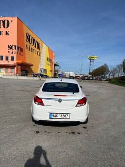 Opel Insignia 2.0 CDTi, r.v. 2012, plná výbava + letní gumy - 6