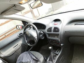 Prodám díly Peugeot 206 - 6
