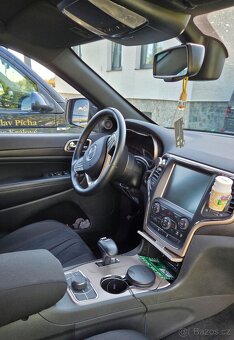 Jeep Grand Cherokee - 6