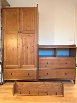 Nábytek Leksvik - skříně ,komody atd - 6