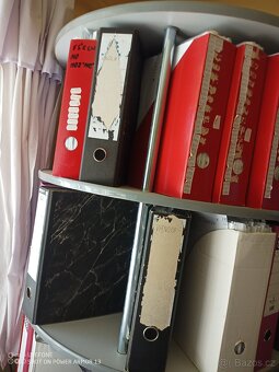 Stojan na šanony - 6