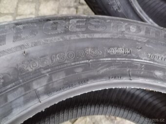 205/60/16 zimni GOODYEAR a BRIDGESTONE 205/60 R16 - 6