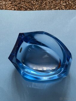 Stará skleněná dóza a flakón - 6