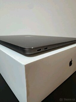 MacBook Air 2020 M1 v barvě Space Grey (A2337) - 6