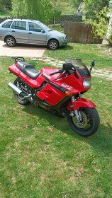 Kawasaki GPZ 1000 RX - 6