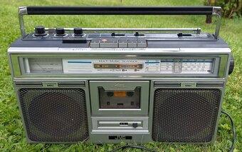 Radiomagnetofon JVC - 6