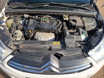 Citroën C4, 1,6 VTi, bílá barva, r.v. 2013, 168tis. km - 6