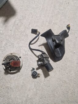 sada zámků Ducati 1098 2008 + kryt spínací skříňky - 6