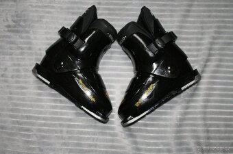 lyže head 90 cm , boty - 6