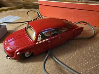 Tatra 603 s krabičkou - 6