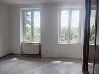 Prodej dvou domů v Českých Velenicích - 6