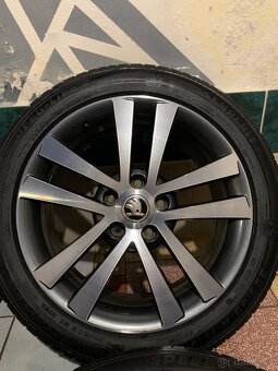 Alu kola Škoda R17 5X112 LETNÍ PNEU 225/45 R17 100% Vzorku - 6