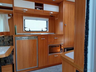 KARAVAN WILK - 6