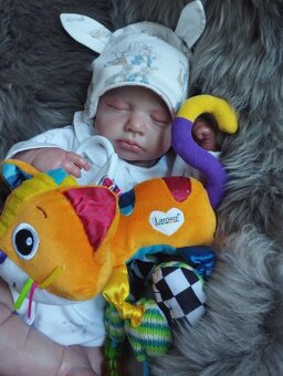 LAMAZE Kočička Sally - 6