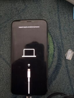 iPhone - 6
