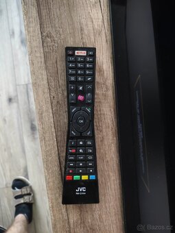 Smart TV JVC 49" (cca 125cm) - 6