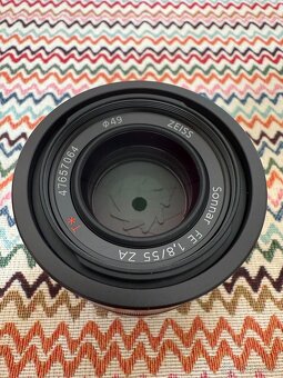 SONY Zeiss FE 55mm F/1.8 ZA T objektiv v bezvadném stavu - 6