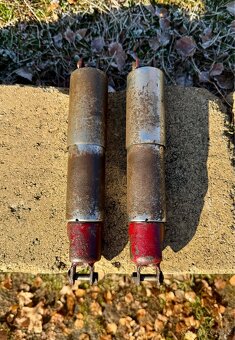 Jawa CZ 125 150 250 350 kyvacka - zadni tlumice - 6