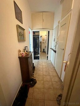 Hledáme spolubydlící, Praha 5 - 6