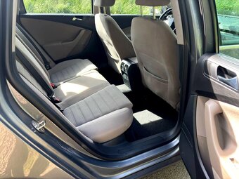 VW PASSAT 2.0FSI BEZ KOROZE - 6