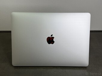 MacBook Air 13'' 2020 / M1 / 8GB / 256GB SSD / Silver - 6